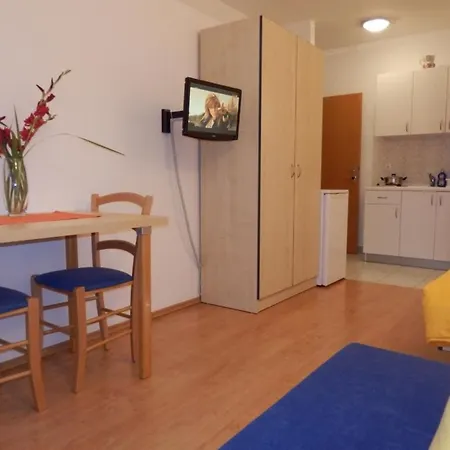 Villa Duce Апартаменты Дуче