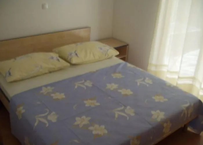 Villa Duce (4173) * Duće